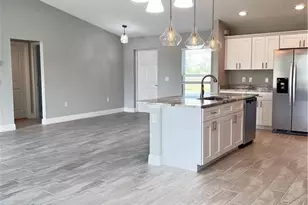 2302 NE 35th St, Cape Coral, FL 33909 - Photo 15