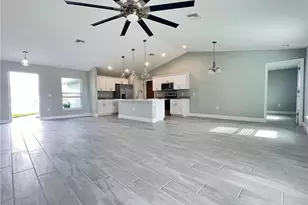 2302 NE 35th St, Cape Coral, FL 33909 - Photo 7