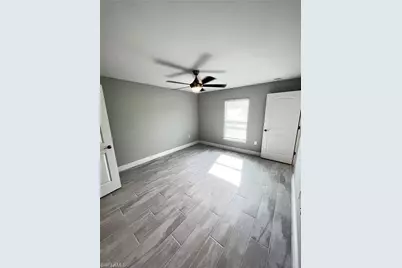 2302 NE 35th St, Cape Coral, FL 33909 - Photo 19