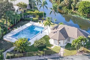 1530 Imperial Golf Course Blvd, Naples, FL 34110 - Photo 25