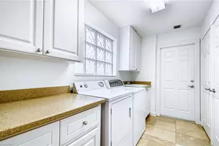 7936 Umberto Ct, Naples, FL 34114 - Photo 17