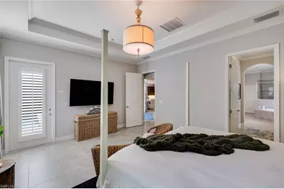 1626 Serrano Cir, Naples, FL 34105 - Photo 13