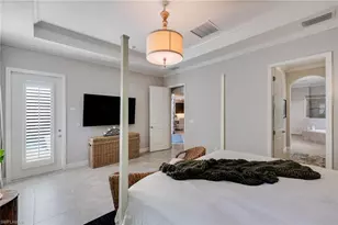 1626 Serrano Cir, Naples, FL 34105 - Photo 13