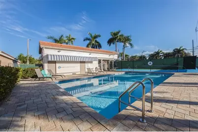 1321 Naples Lake Dr, Naples, FL 34104 - Photo 23