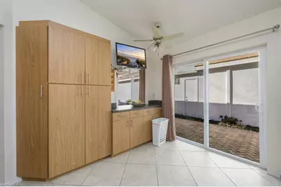 1321 Naples Lake Dr, Naples, FL 34104 - Photo 9