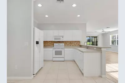 2305 Carnaby Ct, Lehigh Acres, FL 33973 - Photo 15