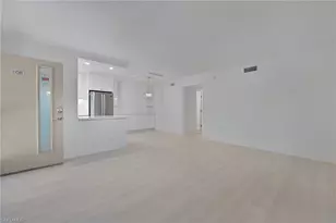 1100 Gulf Shore Blvd N, Naples, FL 34103 - Photo 7