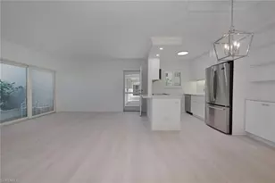 1100 Gulf Shore Blvd N, Naples, FL 34103 - Photo 9