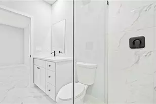 539 Hutton St E, Lehigh Acres, FL 33974 - Photo 21