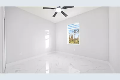 539 Hutton St E, Lehigh Acres, FL 33974 - Photo 13