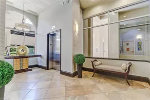 401 Bayfront Pl, Naples, FL 34102 - Photo 21