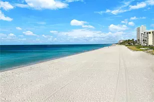 9577 Gulf Shore Dr, Naples, FL 34108 - Photo 29