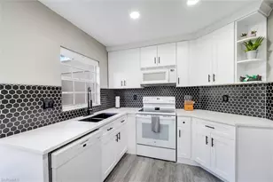 28080 Cavendish Ct, Bonita Springs, FL 34135 - Photo 11