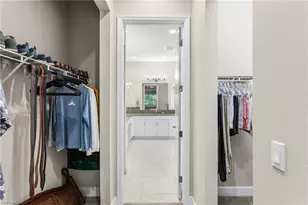 11409 Jacaranda Dr, Naples, FL 34120 - Photo 17