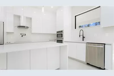 3518 2nd Ave SE, Naples, FL 34117 - Photo 9