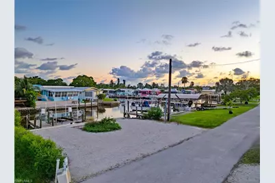 107 Bayshore Way, Goodland, FL 34140 - Photo 21