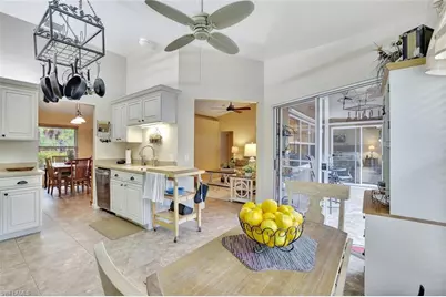 660 20th St SE, Naples, FL 34117 - Photo 5