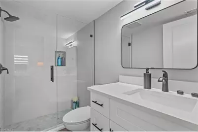 292 Banyan Blvd #292, Naples, FL 34102 - Photo 21