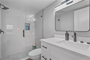 292 Banyan Blvd, Naples, FL 34102 - Photo 21