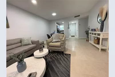 170 Turtle Lake Ct #103, Naples, FL 34105 - Photo 7