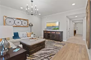 1015 Sandpiper St, Naples, FL 34102 - Photo 3