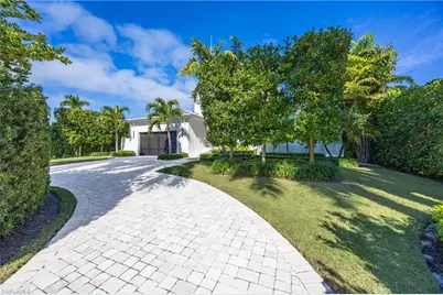 331 Spring Line Dr, Naples, FL 34102 - Photo 7