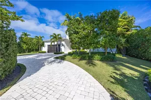 331 Springline Dr, Naples, FL 34102 - Photo 7