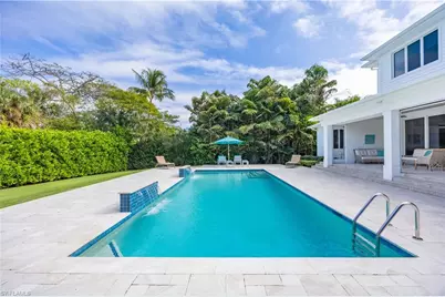 331 Spring Line Dr, Naples, FL 34102 - Photo 13