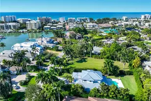 331 Springline Dr, Naples, FL 34102 - Photo 9