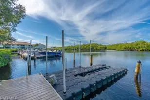 242 Newport Dr, Naples, FL 34114 - Photo 23