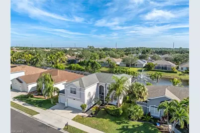 320 Spider Lily Ln, Naples, FL 34119 - Photo 3