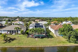 320 Spider Lily Ln, Naples, FL 34119 - Photo 9