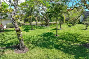 1608 Spoonbill Ln, Naples, FL 34105 - Photo 19