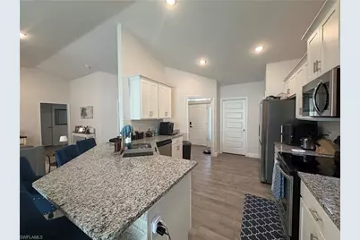 4236 NE 20th Pl, Cape Coral, FL 33909 - Photo 11