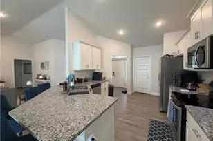 4236 NE 20th Pl, Cape Coral, FL 33909 - Photo 11