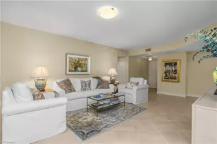 7225 Pelican Bay Blvd, Naples, FL 34108 - Photo 5