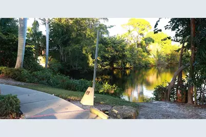 1270 11th St N, Naples, FL 34102 - Photo 27