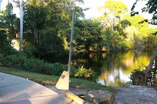 1270 11th St N, Naples, FL 34102 - Photo 27