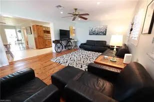 1270 11th St N, Naples, FL 34102 - Photo 9