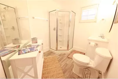 1270 11th St N, Naples, FL 34102 - Photo 21