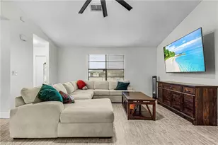 205 NW 14th St, Cape Coral, FL 33993 - Photo 5