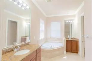 2915 Coco Lakes Dr, Naples, FL 34105 - Photo 29