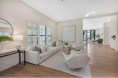 981 Tierra Lago Way, Naples, FL 34119 - Photo 5