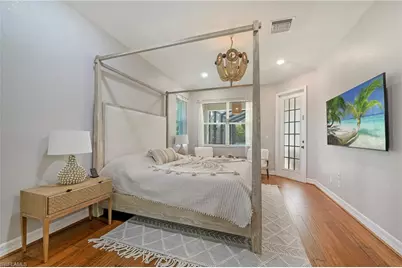 1020 Tivoli Ln, Naples, FL 34104 - Photo 11