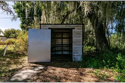 318 Bellair Rd, Fort Myers, FL 33905 - Photo 13