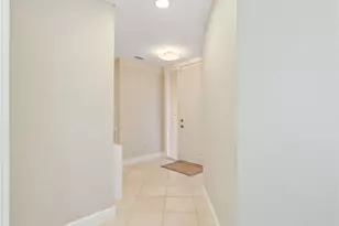 600 Vintage Reserve Ln, Naples, FL 34119 - Photo 9