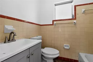 1196 Pine Lake Dr, Cape Coral, FL 33909 - Photo 9