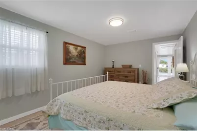 829 107th Ave N, Naples, FL 34108 - Photo 15