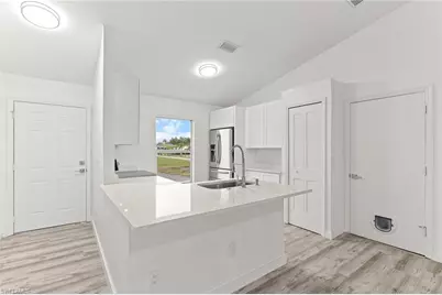 3340 35th Ave NE, Naples, FL 34120 - Photo 9