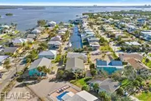 423 Lazy Way, Fort Myers Beach, FL 33931 - Photo 47